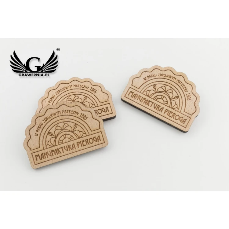 Wooden magnets with custom engraving