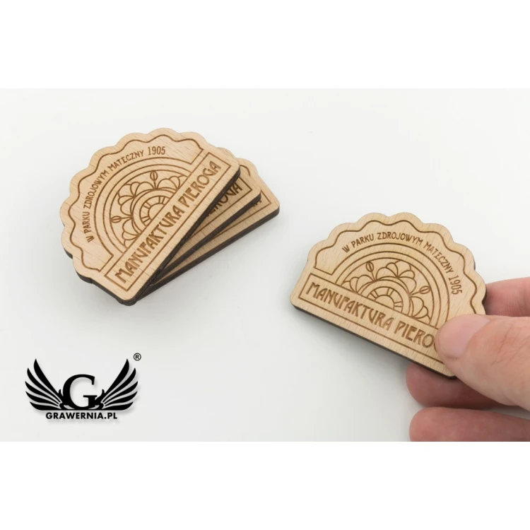 Wooden magnets with custom engraving