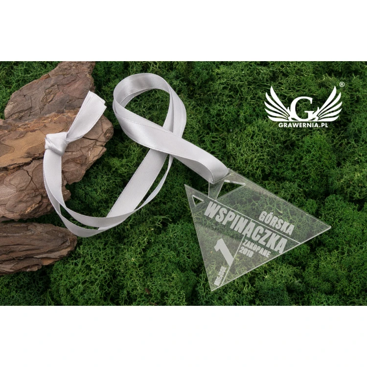 Acrylic Medal Mountain Climbing - dim: 79x66mm - thickness: 3mm - laser engraving - MGR029