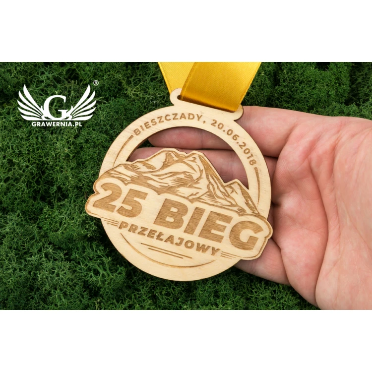 Laser Engraved Wooden Medal - Diameter: 80mm - Thickness: 3mm - MGR083