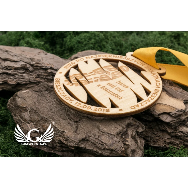 Laser Engraved Wooden Medal - Diameter: 70mm - Thickness: 3mm - MGR033