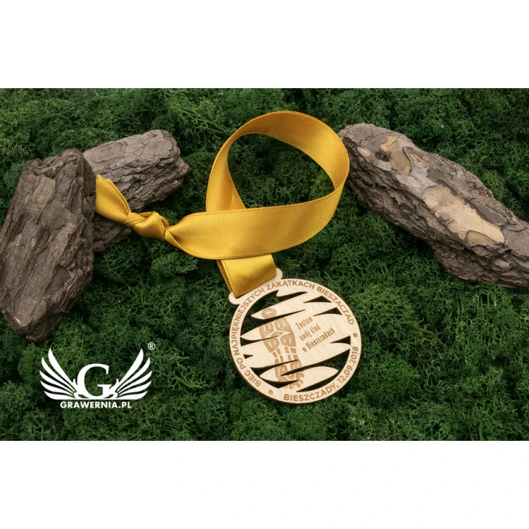 Laser Engraved Wooden Medal - Diameter: 70mm - Thickness: 3mm - MGR033