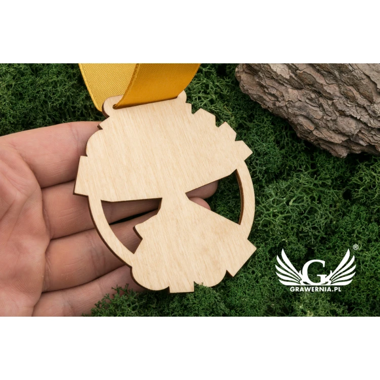 Laser Engraved Wooden Medal - dimensions: 75x74mm - thickness: 3mm - MGR034