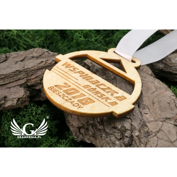 Laser Engraved Wooden Medal - dimensions: 55x50mm - thickness: 3mm - MGR036