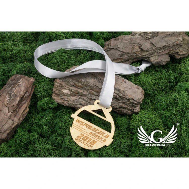 Laser Engraved Wooden Medal - dimensions: 55x50mm - thickness: 3mm - MGR036
