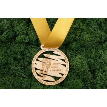 Laser Engraved Wooden Medal - Diameter: 70mm - Thickness: 3mm - MGR033
