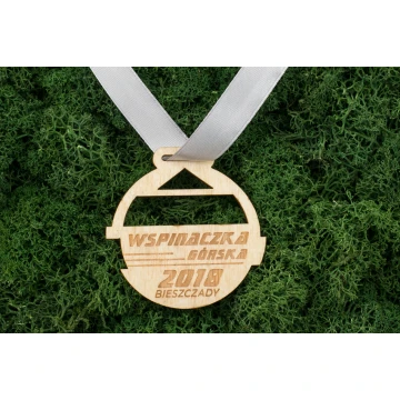 Laser Engraved Wooden Medal - dimensions: 55x50mm - thickness: 3mm - MGR036