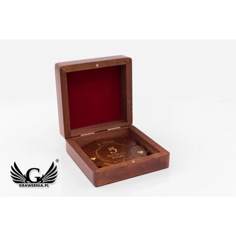 Wooden 5th Wedding Anniversary Medal (wooden) in a Wooden Case - Warm Brown Color - MGR009
