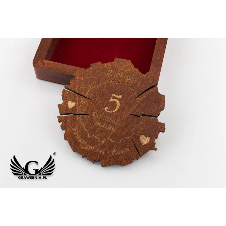 Wooden 5th Wedding Anniversary Medal (wooden) in a Wooden Case - Warm Brown Color - MGR009