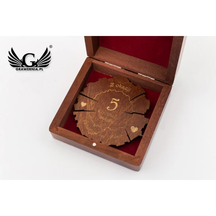 Wooden 5th Wedding Anniversary Medal (wooden) in a Wooden Case - Warm Brown Color - MGR009