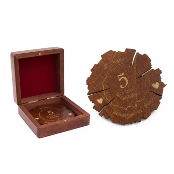 Wooden 5th Wedding Anniversary Medal (wooden) in a Wooden Case - Warm Brown Color - MGR009