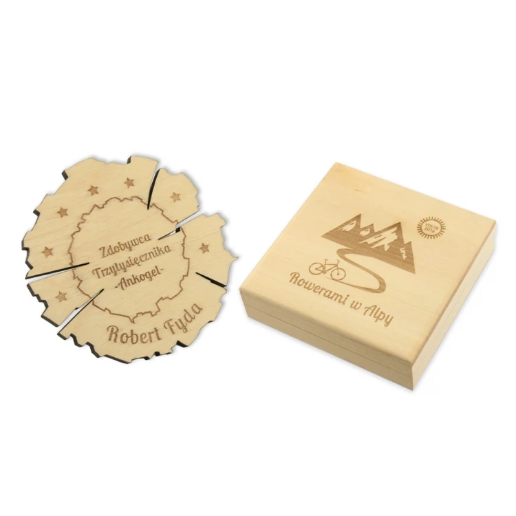 Wooden Medal for Any Occasion in a Wooden Case - Light Color - MGR012