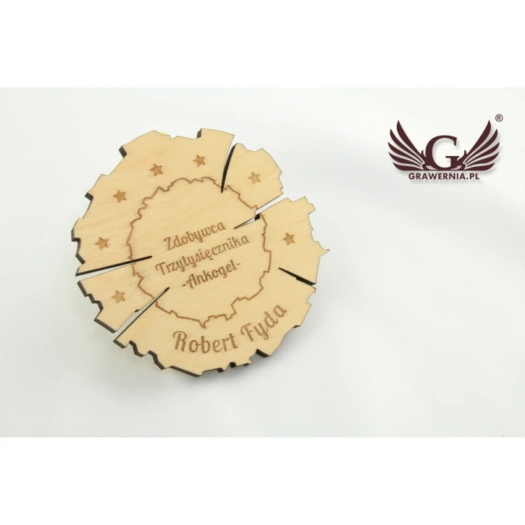 Wooden Medal for Any Occasion in a Wooden Case - Light Color - MGR012