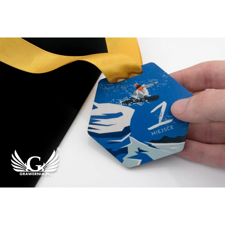 UV Print Wooden Medal - Winter Sport - dimensions: 79x66mm - MGR061
