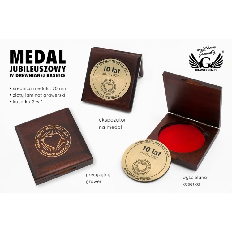 70mm diameter medal in a wooden case 10x9.5cm with two slots (set)