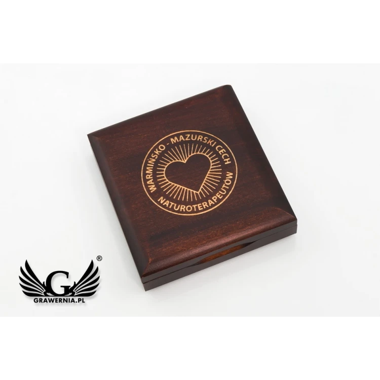 70mm diameter medal in a wooden case 10x9.5cm with two slots (set)