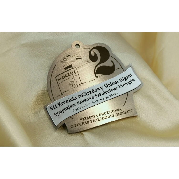 Steel medal with dimensions 75x87mm