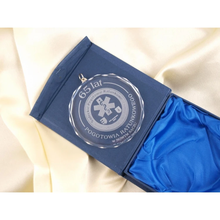 Elite Glass Medal with Engraving + Case