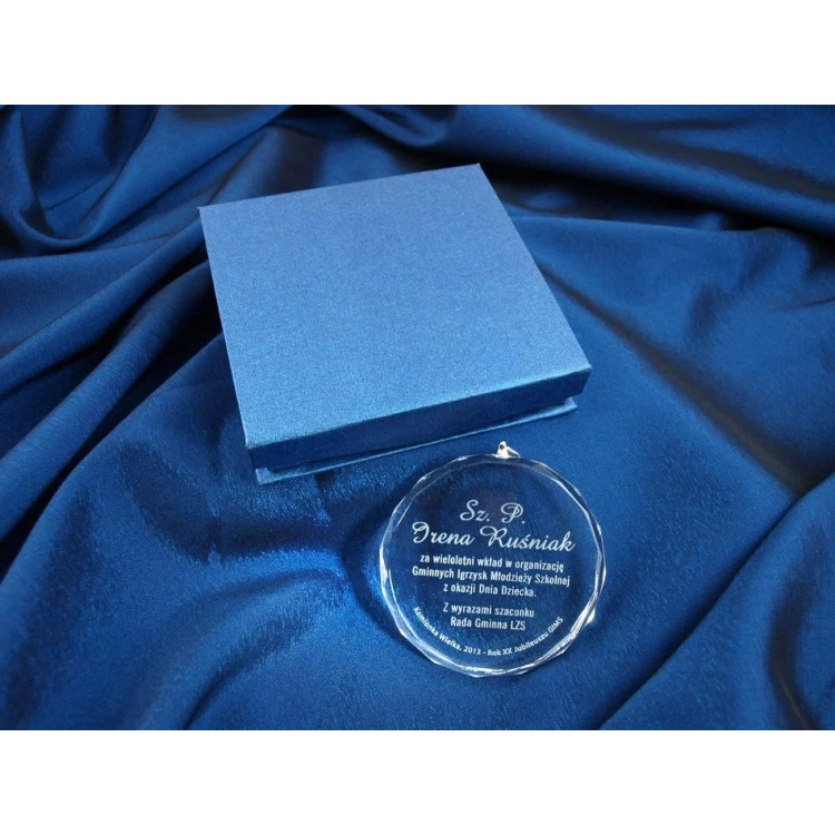 Elite Glass Medal with Engraving + Case