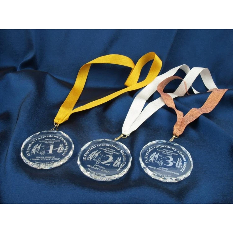 Elite Glass Medal with Engraving + Case