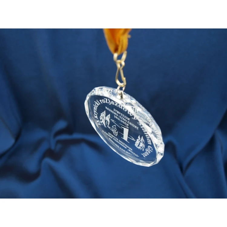 Elite Glass Medal with Engraving + Case