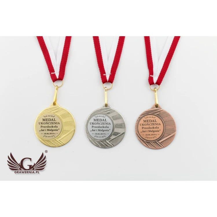 Three-color medal with ribbon - diameter 50mm - ME006