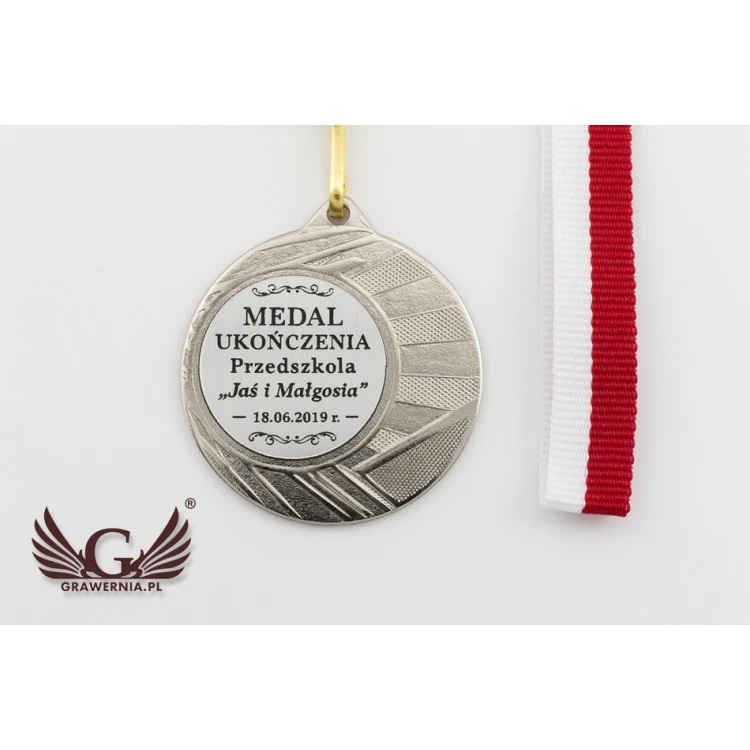Three-color medal with ribbon - diameter 50mm - ME006