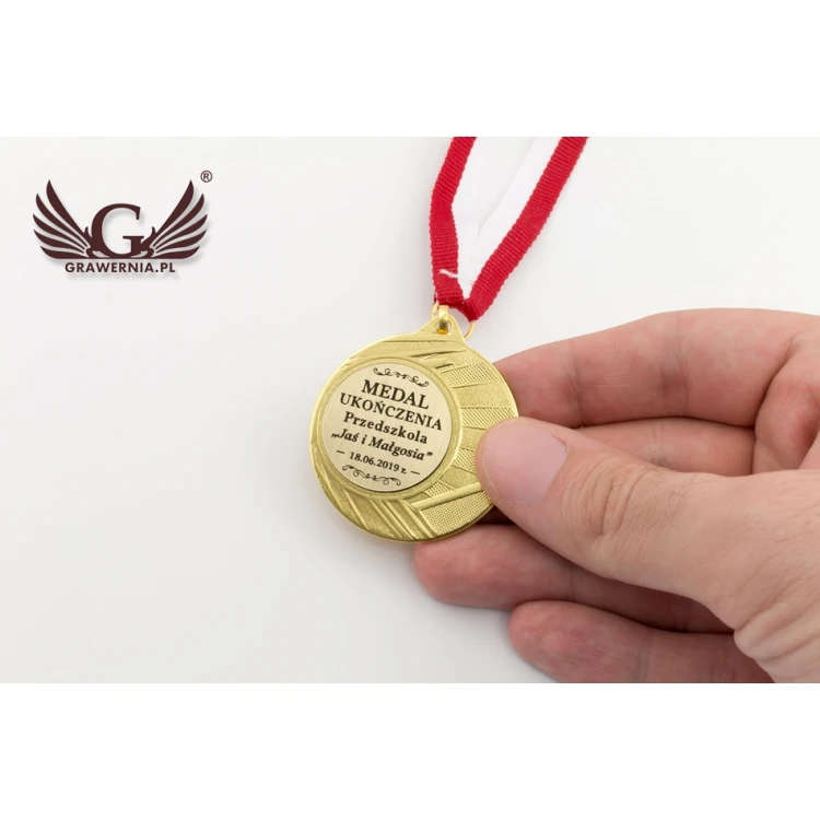 Three-color medal with ribbon - diameter 50mm - ME006