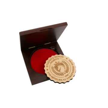 Medal in a Wooden Case for Any Occasion - Diameter 90mm