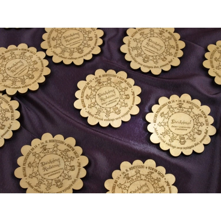Medal in a case with personalization and any engravings of graphics and content - MGR008