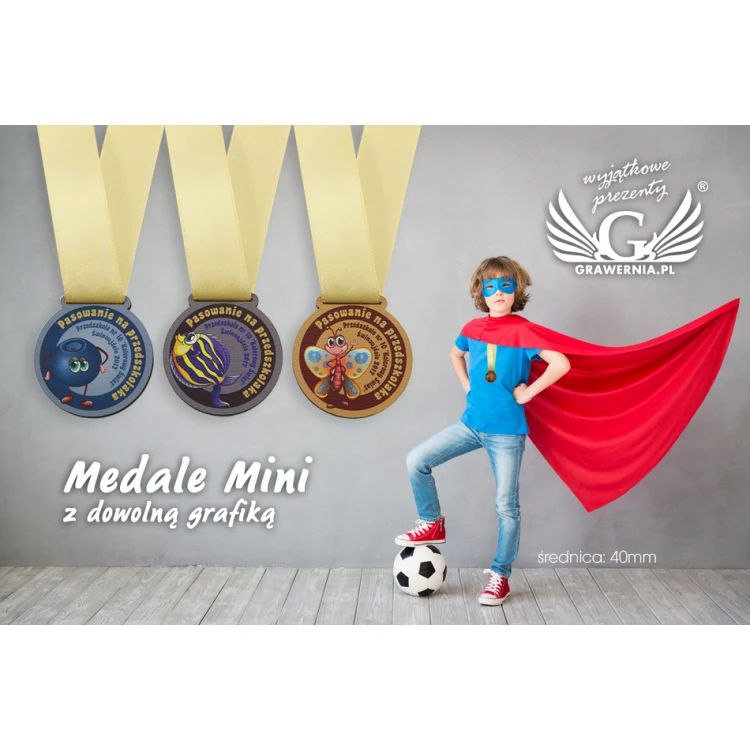 Mini Wooden Medals with Custom Graphics - 40mm Diameter - UV Print - MGR015