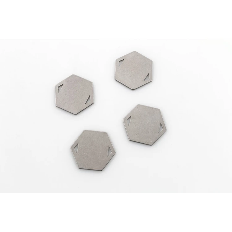 Steel Clothing Tags - dimensions: 23x20mm - ME15