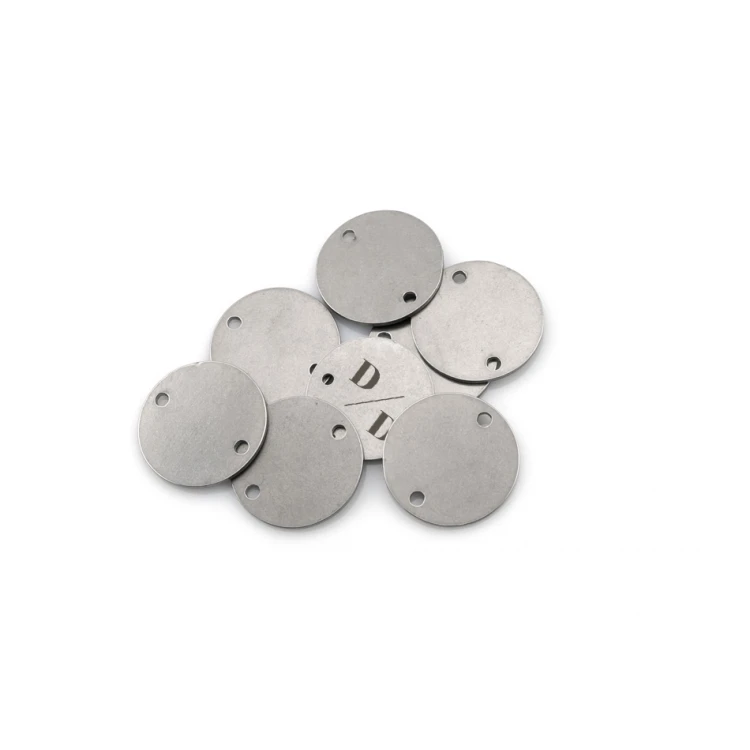 Steel Clothing Tags - Dimensions: 20x20mm - ME16