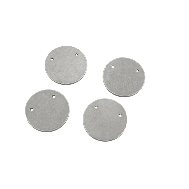 Steel Clothing Tags - Dimensions: 11x11mm - ME23