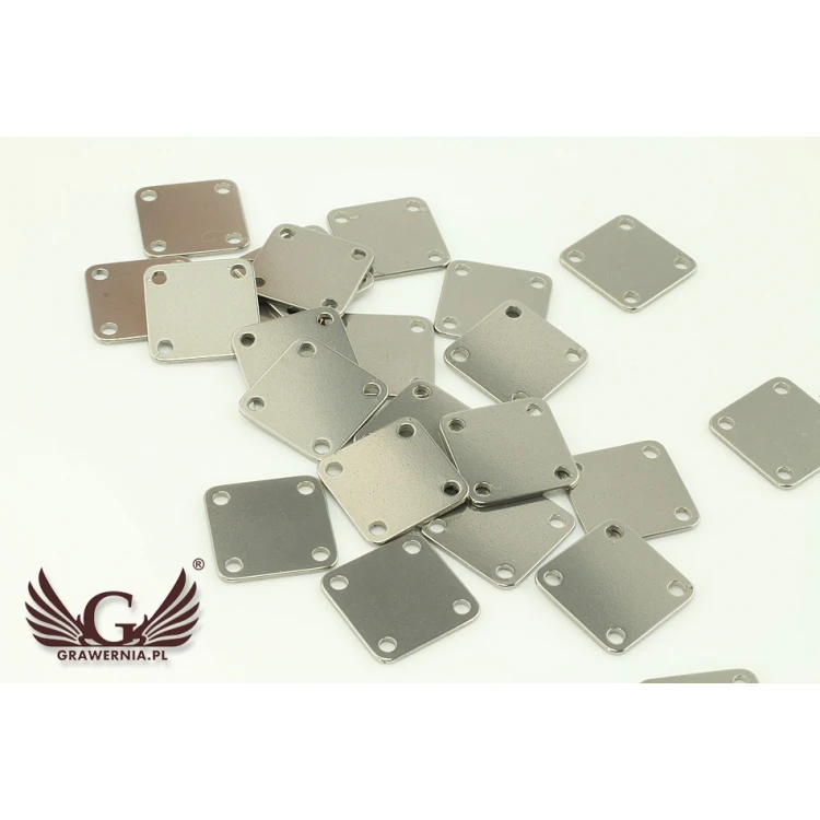 Steel Clothing Tags - Dimensions: 15x15mm - ME9