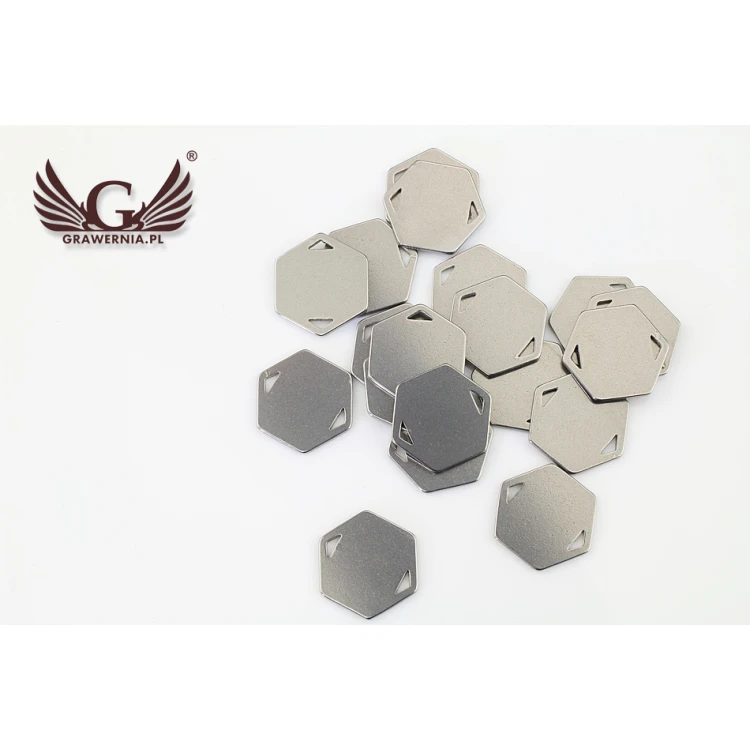 Steel Clothing Tags - dimensions: 16.5x15mm - ME11