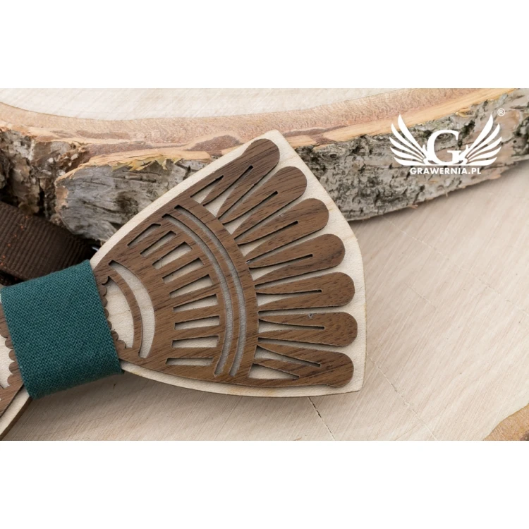 Wooden Bow Tie - West - Maple and Walnut Wood - MDR054