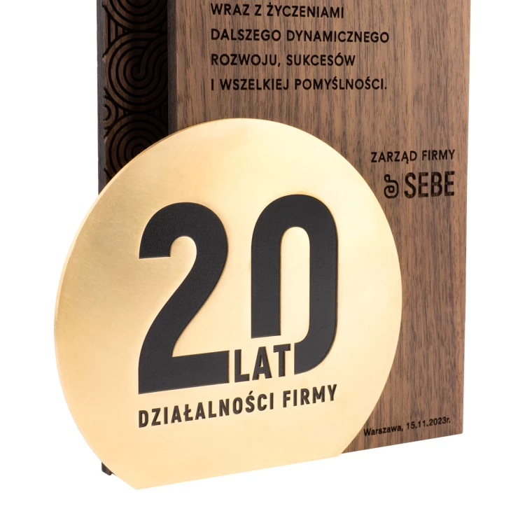 Wooden Statuette with Engraving for Company Anniversary - height 23cm - DTA102