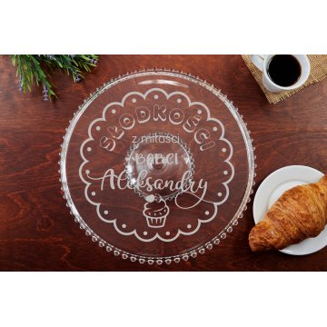 Glass cake stand with engraving for grandma - PAT022