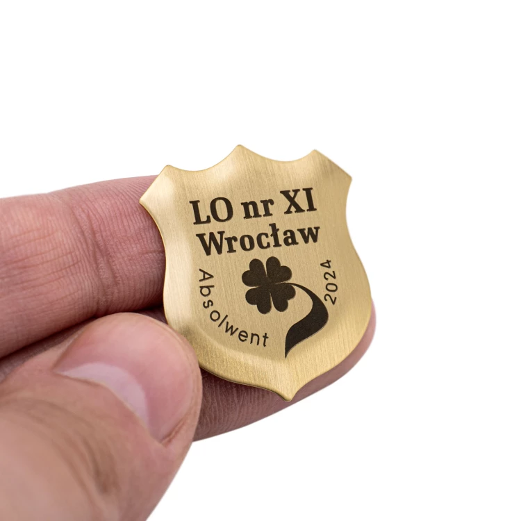 Brass pin - alumni reunion - size 25x28mm - PWD040