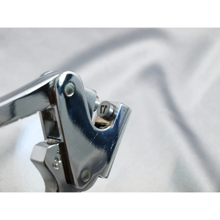 SEALING PLIERS with any concave engraving of stones