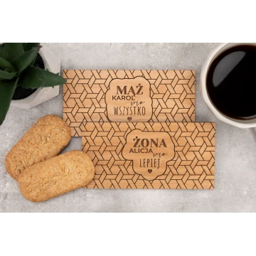 Coasters 2 pcs. made of solid alder wood - Husband knows everything, wife knows better - dim. 158x80mm - PDK007