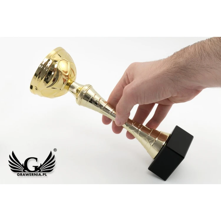 Patrick Cup - Gold - P9251