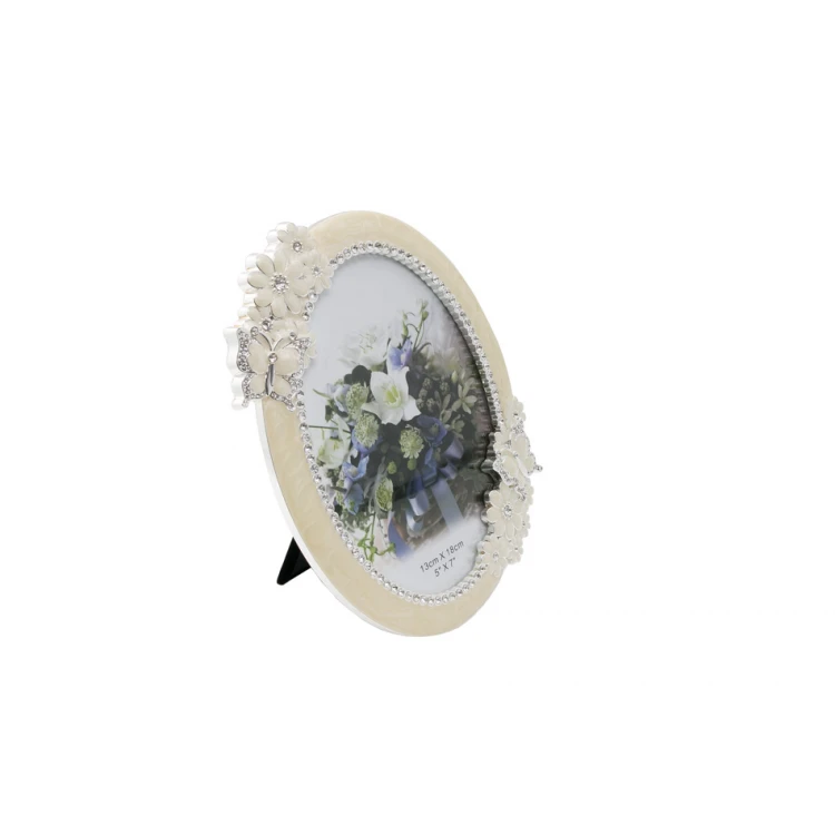 Oval Frame made of Beige Mother-of-Pearl for Baby Picture - Flowers and Butterflies - RAM007