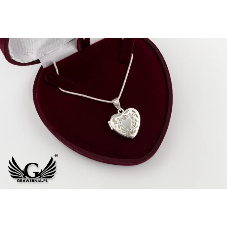 Openable Heart with Zirconias and Chain - Secret Box, Engraved Case - Silver - SRB030