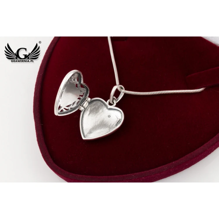 Opening Heart with Chain - Secret Box, Engraved Locket - Silver - SRB031