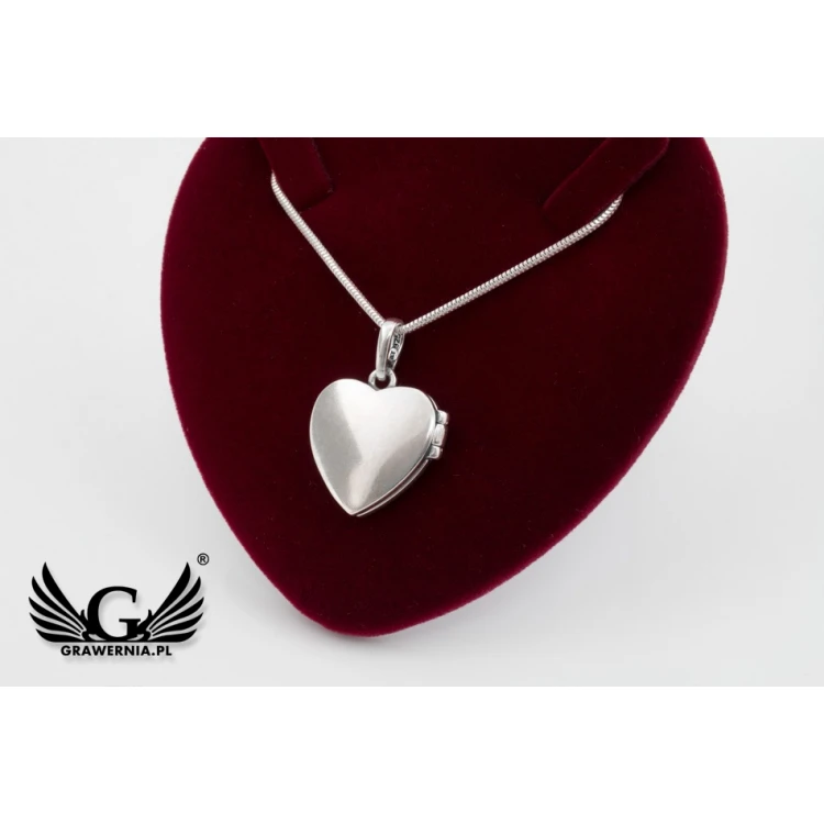 Opening Heart with Chain - Secret Box, Engraved Locket - Silver - SRB031