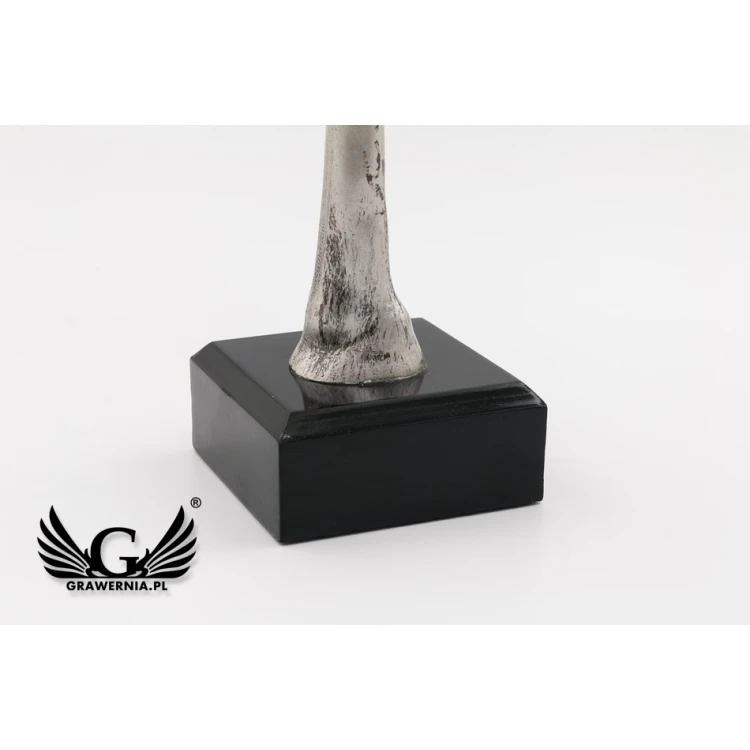 Wings 2 - Cast Figurine - FOL003