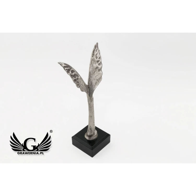 Wings 2 - Cast Figurine - FOL003