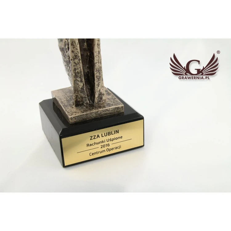 Wings 1 - Cast Figurine - FOL002